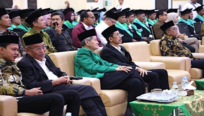 Hadiri Wisuda Unma, Pj Sekda Provinsi Banten: Wisudawan Harus Berpikir Kreatif dan Inovatif