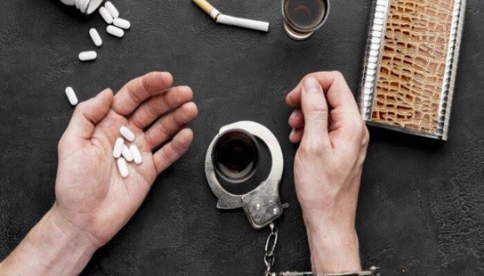 Diringkus di Hotel, Pasangan Mengaku Suami-Istri Kedapatan Punya 1.280 Butir Obat Daftar G