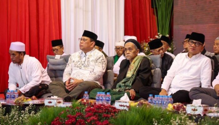 Pj Gubernur Banten A Damenta Hadiri Haul Syekh Dalem Dayeuhan Pandeglang