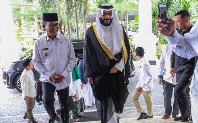 Imam Besar Masjidil Haram Syekh Abdurrahman Al Ausy Doakan Gubernur Andra Soni Berhasil Pimpin Banten