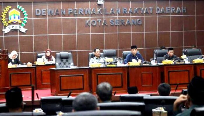 DPRD Kota Serang Rapat Paripurna Serah Terima Walikota dan Wakil Walikota Periode 2025-2030