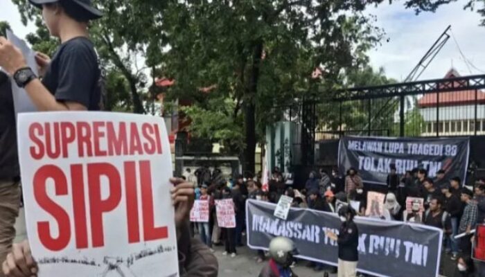 Sah! DPR Akhirnya mengesahkan RUU TNI