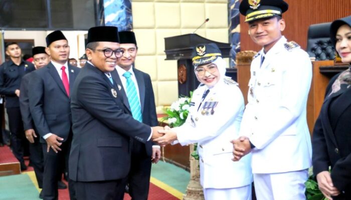 Gubernur Andra Soni Minta Bupati dan Wakil Bupati Pandeglang Adil dan Tidak Korupsi