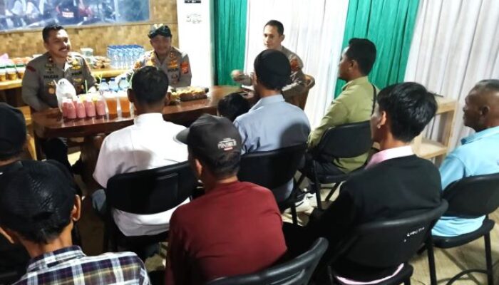 Buka Puasa Bersama Jukir dan Petugas Kebersihan, Kapolres Serang: Bekerja dengan Baik dan Jaga Kondusifitas Lingkungan