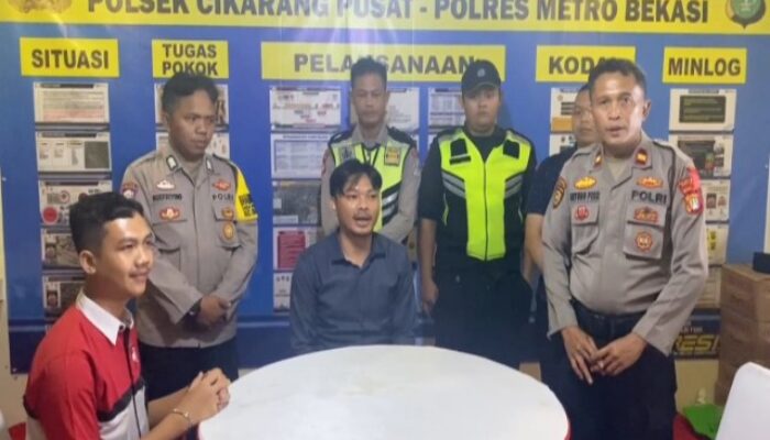 Temukan Pria Hilang Ingatan, Pos Pam Ketupat Jaya Rest Area KM 39 Polres Metro Bekasi Serahkan ke Keluarganya