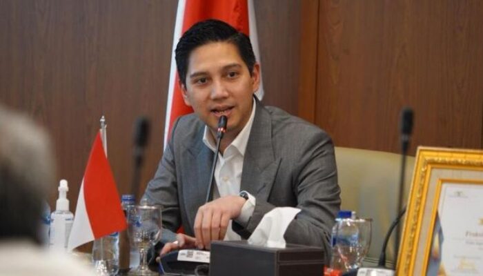 Budi Djiwandono: Kiprah Sang Pemimpin Muda Visioner