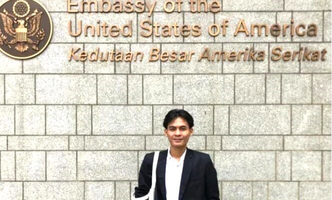 Anak Seorang Pedagang Nasi Goreng Gerobak Dapat Beasiswa Kuliah S2 ke Harvard Graduate School AS