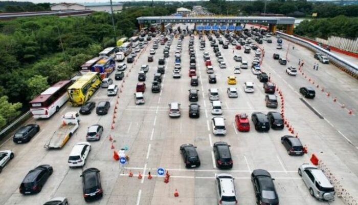 Urai Kemacetan Arus Balik Lebaran: Kemenhub Diskon Tarif Tol 8-10 April 2025, Korlantas Terapkan Contraflow dan Ganjil Genap