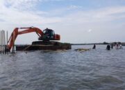 Pemprov Banten Lakukan Pembongkaran Sisa Pagar Laut di Desa Kohod Kabupaten Tangerang