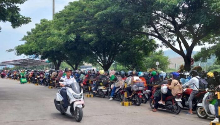 Arus Balik Mudik: ASDP Bakauheni Siapkan 2 Dermaga untuk Pemudik Sepeda Motor, ASDP Merak Siapkan 30 Kapal