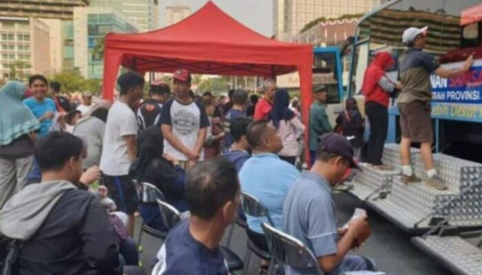 Gubernur Banten Bakal Siapkan Hadiah Umroh bagi Masyarakat Taat Bayar PKB