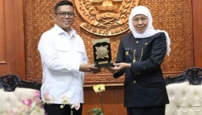 Kujungan Kerja ke Surabaya, Andra Soni Temui Gubernur Khofifah, Bahas Kerja Sama Bank Daerah