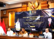 Gubernur Banten Andra Soni Buka Rapat Tim Pengawasan Orang Asing