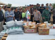Tanam Jagung di Lahan Seluas 2 Hektar, Kapolres Serang Berikan Bantuan kepada Petani