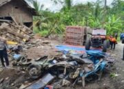 Mobil Minibus  Rombongan Guru SD Tabrakan, 11 Tewas, 6  Luka-luka