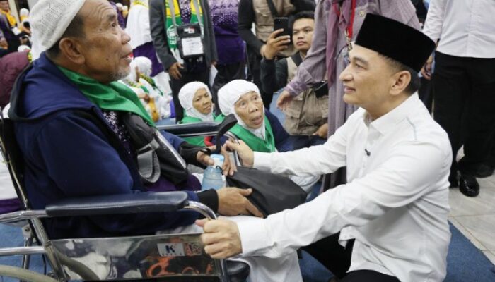 393 Jamaah Calon Haji Kloter 33 JKG Pandeglang Dilepas Wagub Banten, Usia Tertua 99 Tahun