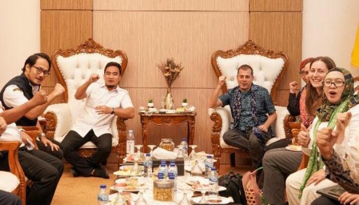 Diskusi Tentang Pengelolaan Sampah, Pemkot Cilegon dan FCIP Kedubes Inggris Siap Bersinergi