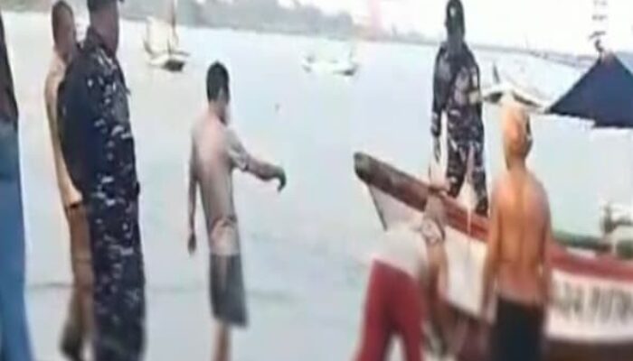 Mayat Tanpa Busana Ditemukan Mengapung di Pantai Dekat Villa Moring Labuan Pandeglang Banten