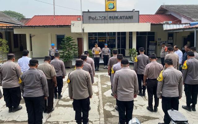 Cek Kesiapan Anggota, Wakapolres Metro Bekasi Kunjungi Polsek  Sukatani