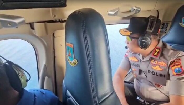 Kapolda Jatim Ikut Turun Cari Korban KMP Tunu Pratama yang Tenggelam di Selat Bali