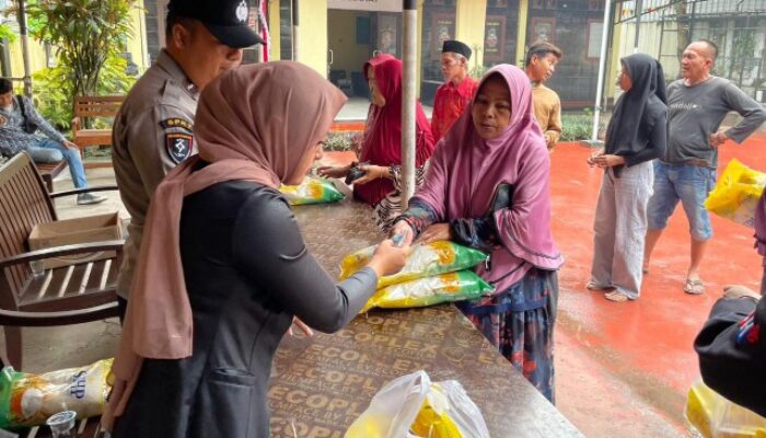 Polres Serang Banten Gelar Pangan Murah di Mapolsek Jawilan