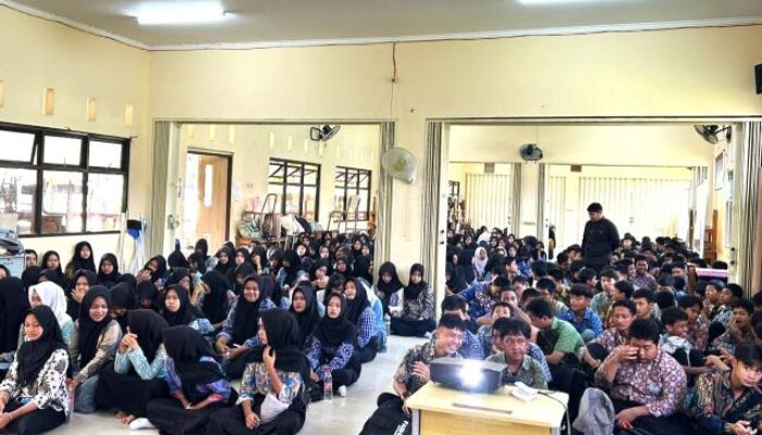 Police Goes to School, Polres Metro Bekasi Ajak Pelajar SMAN 1 Cikarang Timur Perangi Kenakalan Remaja