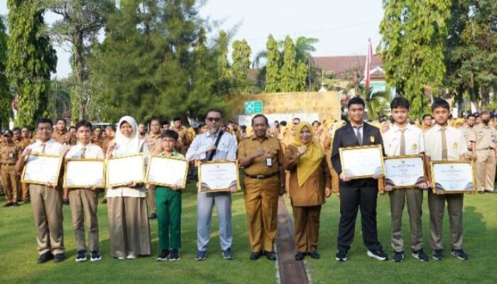 Pimpin Apel Awal Bulan, Sekda Maman Ajak ASN Tingkatkan Pelayanan Publik