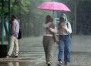 Hari Ini, BMKG: Masyarakat agar Waspada Potensi Cuaca Ekstrem Hujan Turun Merata Disertai Petir dan Angin Kencang