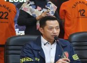 Ringkus 2 Pelaku Pengganda Uang, Polda Banten Amakan Ribuan Lembar Rupiah dan Dollar Palsu