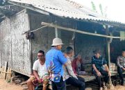 Kapolsek Pamarayan Serang Banten, Sambangi Nenek Lansia Sebatang Kara Tinggal di Rutilahu