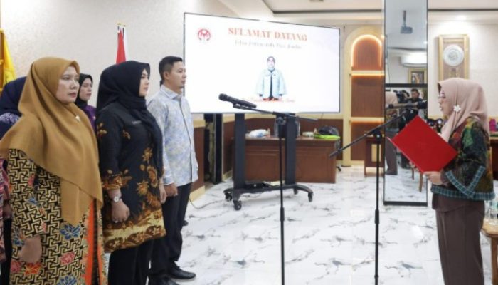 Kukuhkan Dekranasda Kota Serang, Tinawati Andra Soni Dorong UMKM Kreatif dan Inovatif