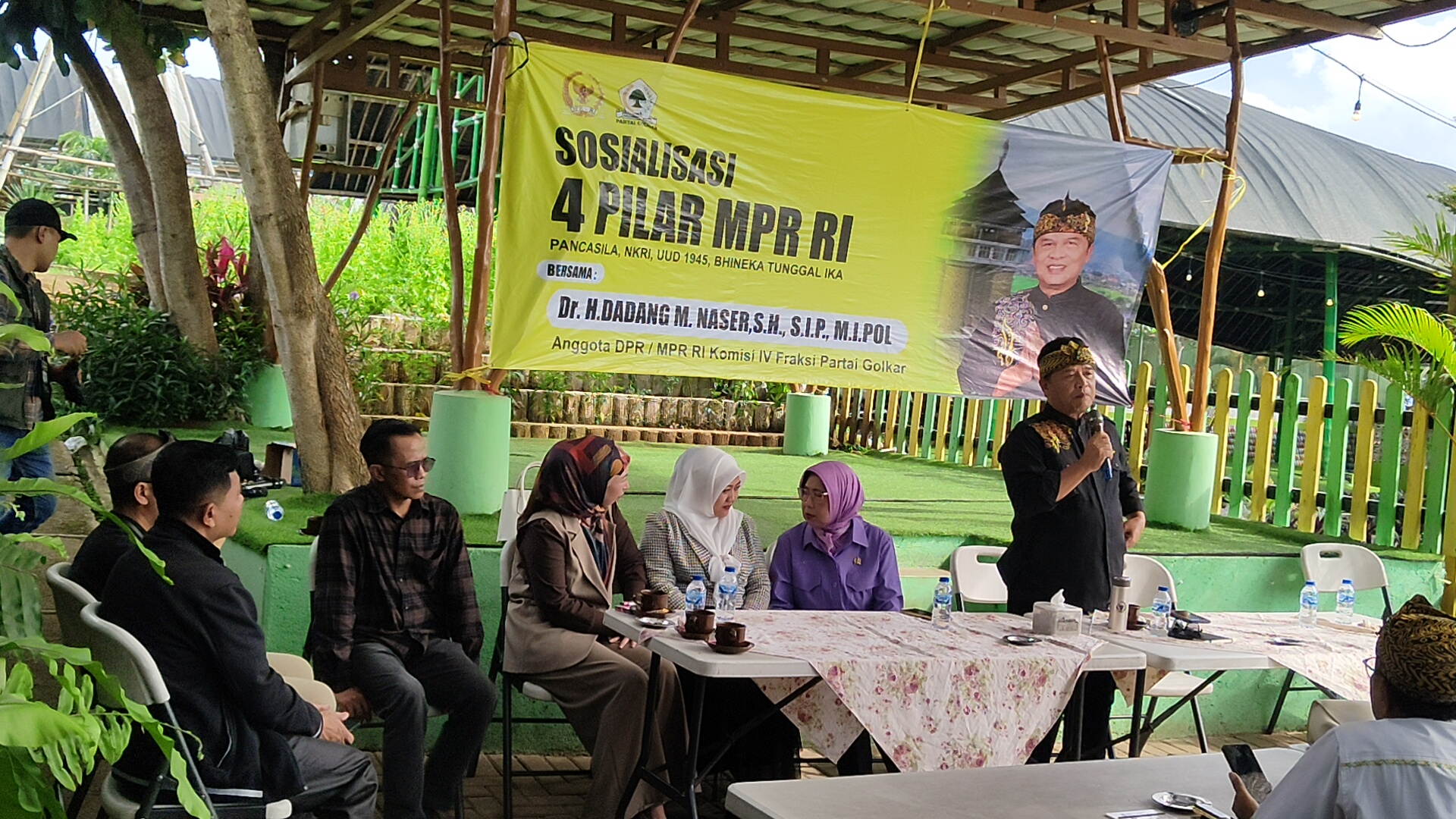 Sosialisasi Empat Pilar MPR RI yang meliputi Pancasila, NKRI, UUD 1945, dan Bhinneka Tunggal Ika digelar bersama Anggota Komisi IV DPR RI Fraksi Golkar, Dr. H. Dadang M. Naser, S.H., S.I.P., M.I.Pol, (foto: triberita.com/Adul)