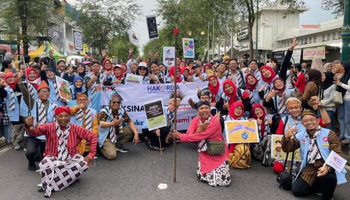Banten Meriahkan Arak-arakan Peringatan Hakordia 2025, Suarakan Gerakan Ganyang Korupsi