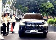 Buntut Suap Ijon Proyek: Land Cruiser Bupati Bekasi Disita, Aset Lain Menyusul?