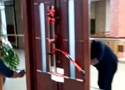 BREAKING NEWS! Dugaan Kasus Gratifikasi Jabatan, Ruang Kerja Bupati Bekasi Disegel KPK