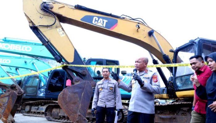 Polda Banten Amankan 8 Pelaku Penambang Ilegal, 8 Kendaraan Excavator dan Sejumlah Alat Tambang