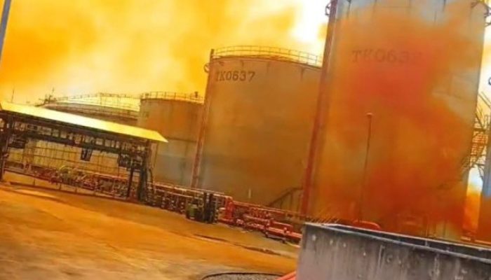Tangki Kimia PT Vopak Diduga Bocor, Puluhan Warga Gerem Cilegon Sesak Nafas