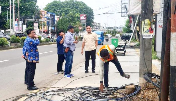 Menuju Kota Modern, Wali Kota Cilegon Tinjau Penataan Kabel FO Bawah Tanah