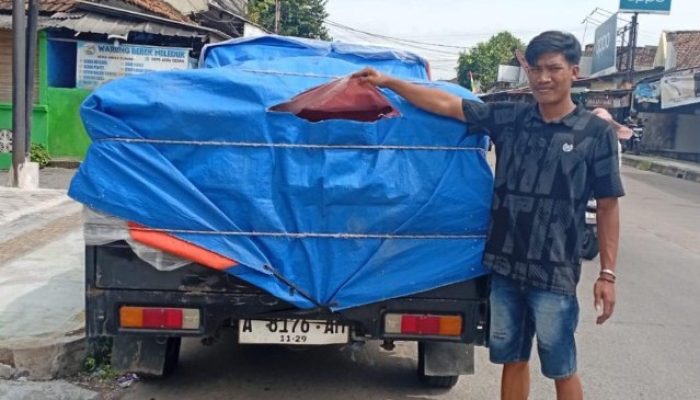 Hati-Hati! Jalan JLS Cilegon Rawan Bajing Loncat, Terpal Mobil Pengangkut Beras Dirobek Pakai Sajam