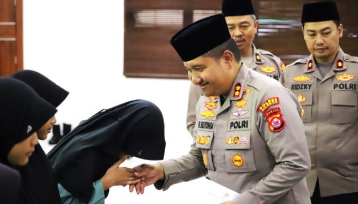 Kapolres Martua Silitonga Gelar Buka Puasa Bersama dan Berikan Santunan Anak Yatim