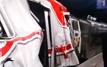 Breaking News ! Kereta Argo Bromo Anggrek Tabrak KRL di Bekasi