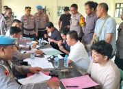 Pastikan Sesuai Prosedur, Wakapolres Cilegon Pantau Pemeriksaan Rutin Senpi Seluruh Anggota