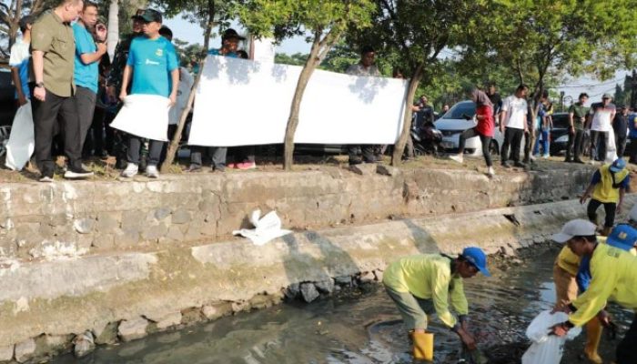 Korve Banten ASRI, Andra Soni Ajak Masyarakat Gotong Royong Peduli Urusan Sampah