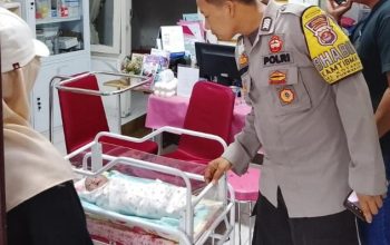 Biadab! Bayi Perempuan Dibuang Dekat Sungai Perumahan Metro Cilegon Banten