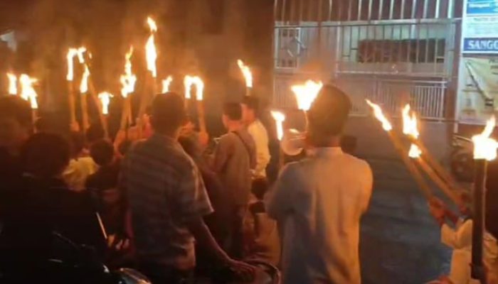 Warga BCP Kelurahan Serang Banten Pawai Obor Semarakkan Peringatan 1 Muharram 1448 H