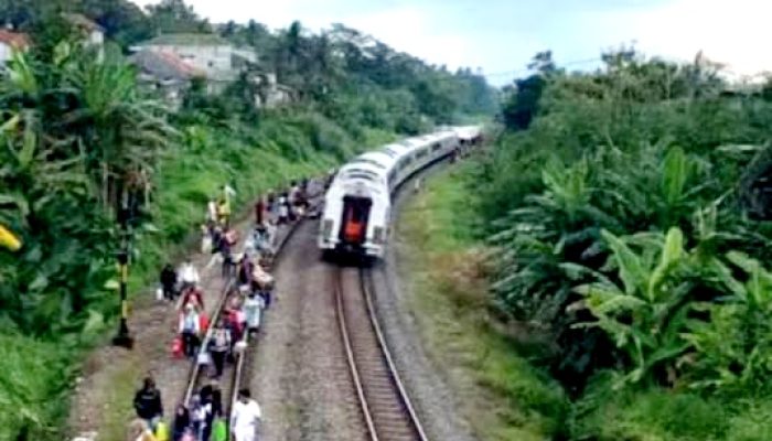 Bermain Dipinggir Perlintasan KA, Bocah di Lebak Banten Meninggal Dunia di Rumah Sakit