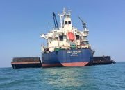 Nelayan Pulau Ampel Keluhkan Bongkar Batubara di Tengah Laut
