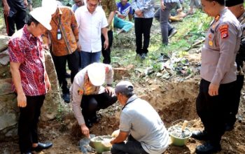 Kapolres Cilegon Groundbreaking Jembatan Merah Putih Presisi di Gempol Wetan Pabean