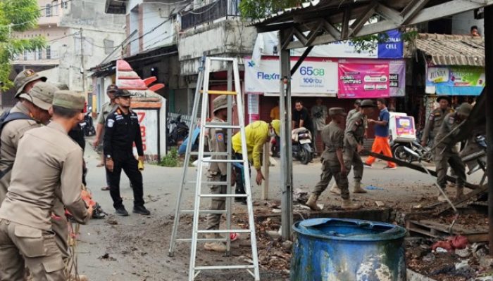 Pemkot Cilegon Tata Pasar Blok F, Pedagang di Atas Drainase Direlokasi ke Dalam Pasar