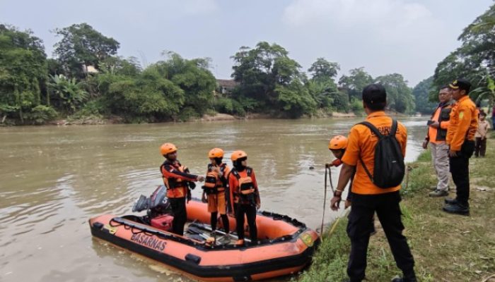 Tim SAR Belum Temukan Remaja Hilang Tenggelam di Sungai Ciujung